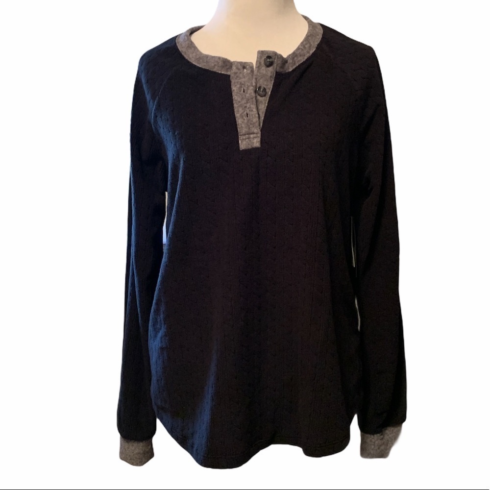 CuddlDuds black and gray soft and cozy long sleeve